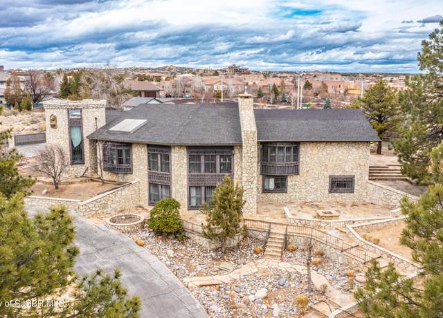 Property at 5708 Country Club Dr, Farmington, NM 87402, 3 beds, 2.5 baths