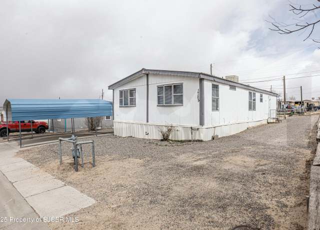 Property at 1725 Mountain View Cir, Bloomfield, NM 87413, 3 beds, 2 baths