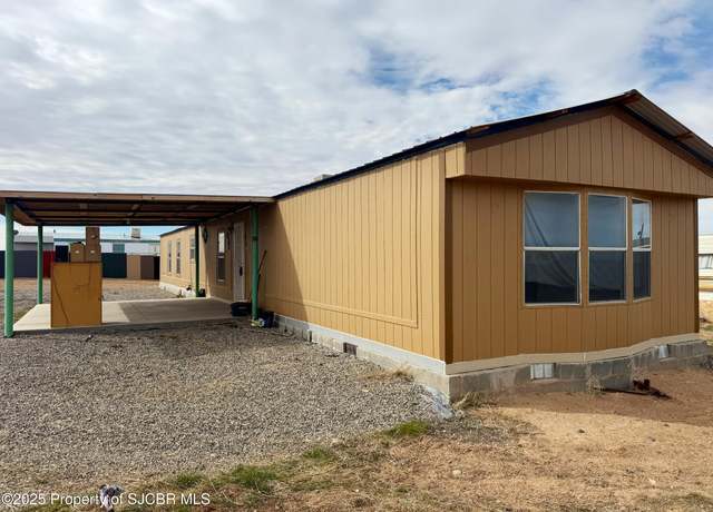 Property at 140 Road 3721, Farmington, NM 87401, 3 beds, 2 baths