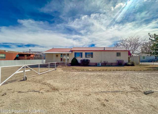 Property at 1925 Coyote Dr, Farmington, NM 87401, 2 beds, 2 baths