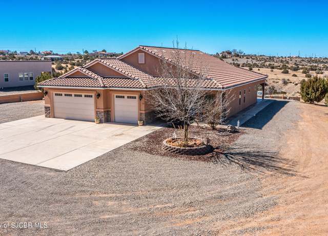 Property at 25 Road 3791, Farmington, NM 87401, 3 beds, 2 baths