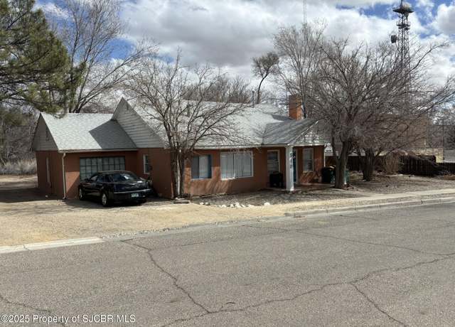 Property at 510 N Behrend Ave, Farmington, NM 87401, 3 beds, 2 baths