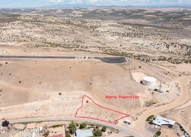 Property at 703 Airport Dr, Aztec, NM 87410