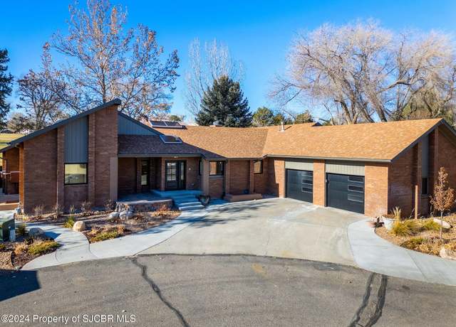 Property at 5425 Santa Theresa Ct, Farmington, NM 87402, 6 beds, 3.5 baths