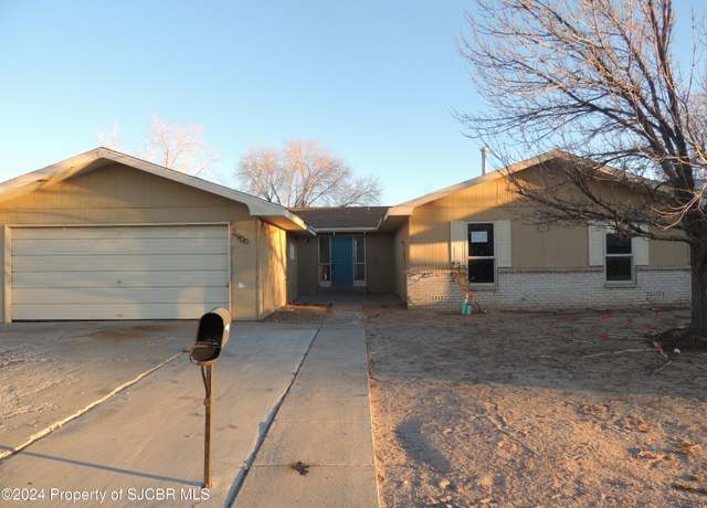 Property at 2900 Northwood Dr, Farmington, NM 87401, 3 beds, 2 baths