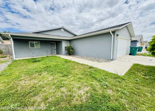 Property at 318 Valle Bonita Dr, Farmington, NM 87401, 3 beds, 2 baths