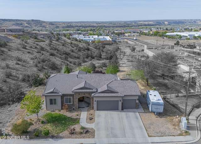 Property at 4801 Bering St, Farmington, NM 87402, 5 beds, 3 baths