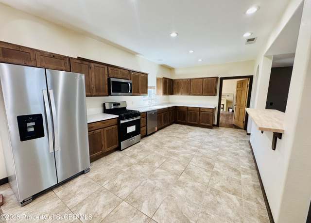 Property at 1503 N Carlton Ave, Farmington, NM 87401, 4 beds, 2 baths