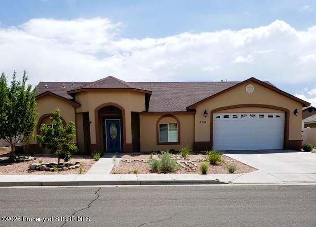 Property at 800 Monarch St, Farmington, NM 87401, 3 beds, 2 baths