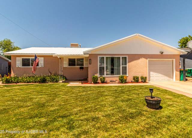 Property at 1309 Camina Vega, Farmington, NM 87401, 3 beds, 2 baths