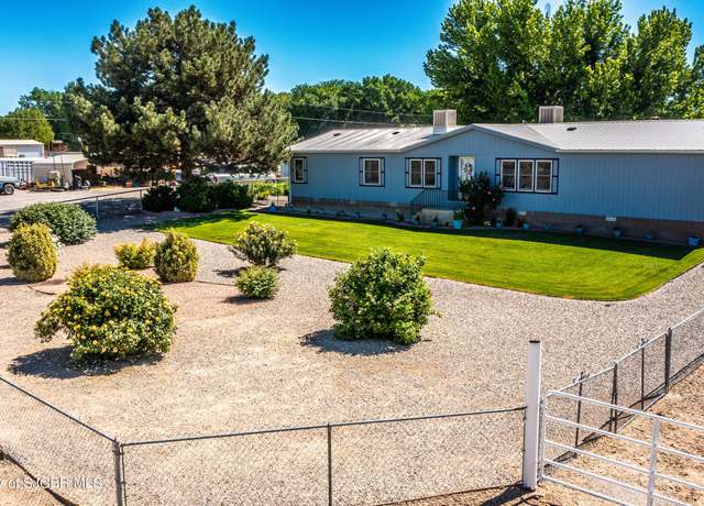 Property at 520A N Kirby St, Bloomfield, NM 87413, 4 beds, 2.5 baths