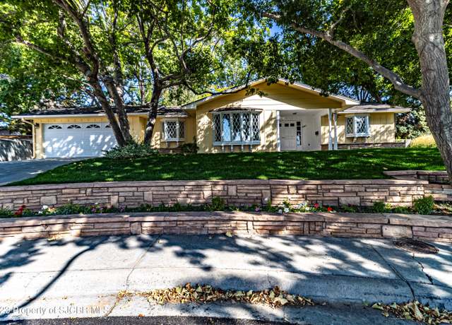 Property at 3007 Northwood Cir, Farmington, NM 87401, 4 beds, 2 baths