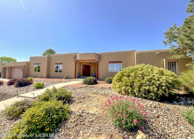 Property at 331 Sunrise Pkwy, Farmington, NM 87401, 3 beds, 2.5 baths