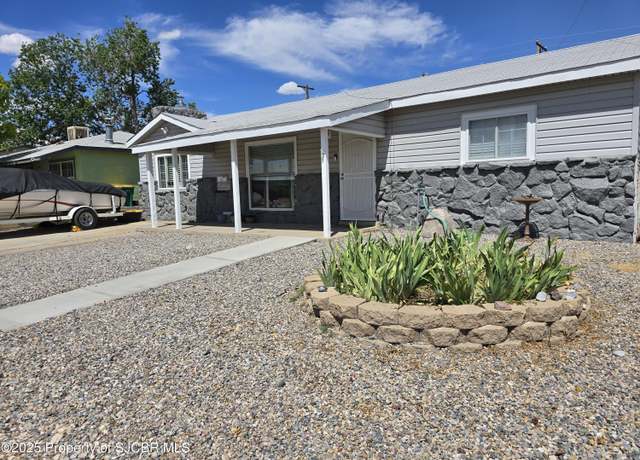 Property at 1606 N Cochiti Ave, Farmington, NM 87401, 4 beds, 2 baths