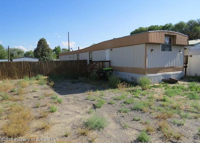 Property at 601 Meadowland St, Bloomfield, NM 87413