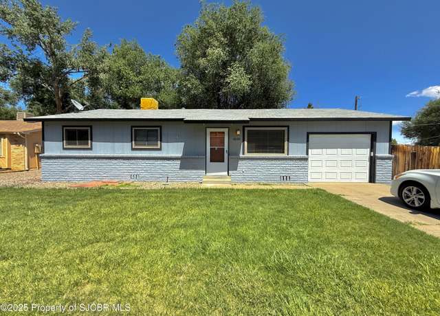 Property at 4100 Applewood Dr, Farmington, NM 87402, 3 beds, 2 baths