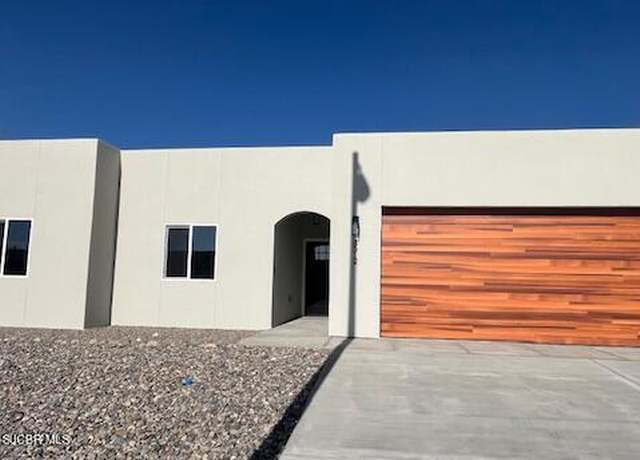 Property at 4512 LA Colina Ct, Farmington, NM 87401, 6 beds, 2 baths