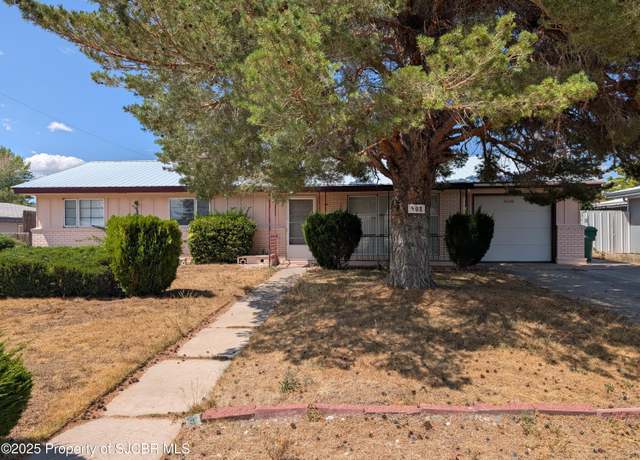 Property at 508 W 30th St, Farmington, NM 87401, 3 beds, 2 baths