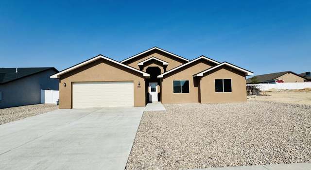 Photo of 801 Lily St, Farmington, NM 87401