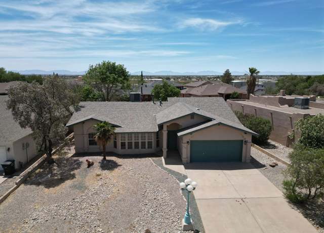 Property at 2156 Tierra De Suenos, Alamogordo, NM 88310, 3 beds, 2 baths
