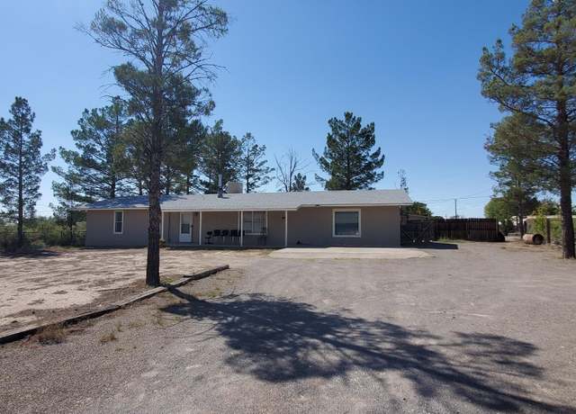 Property at 86 Suzy Ann St, Alamogordo, NM 88310, 5 beds, 2.75 baths