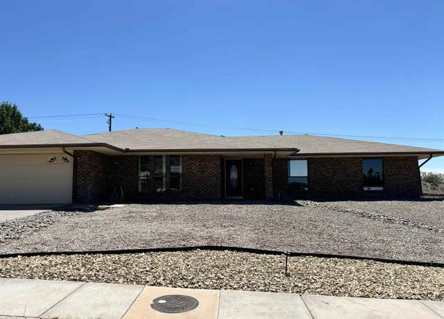 Property at 3108 Abbott Ave, Alamogordo, NM 88310, 4 beds, 3 baths