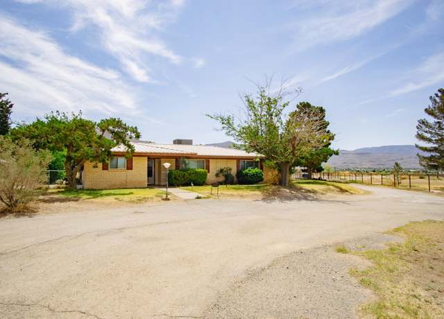 Property at 3 Chalk Rd, Alamogordo, NM 88310, 4 beds, 2 baths