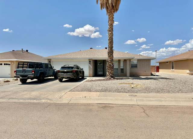 Property at 1346 Columbia Ave, Alamogordo, NM 88310, 3 beds, 2 baths