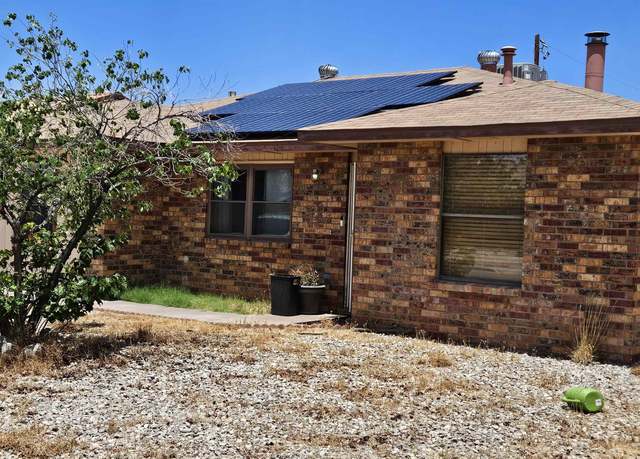 Property at 1305 Twenty-fourth St, Alamogordo, NM 88310, 3 beds, 2 baths