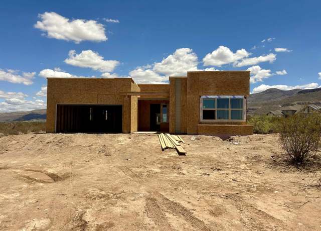 Property at 1851 Las Piedras, Alamogordo, NM 88310, 4 beds, 2.5 baths