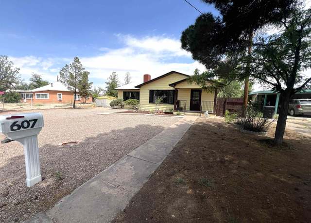 Property at 607 Sixteenth St, Alamogordo, NM 88310, 3 beds, 1.5 baths