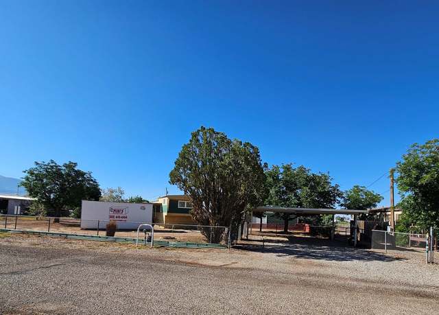 Property at 3 Munsey St, Alamogordo, NM 88310, 3 beds, 2 baths