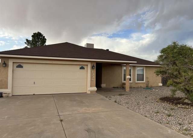 Property at 1336 Challenger Ave, Alamogordo, NM 88310, 3 beds, 2 baths