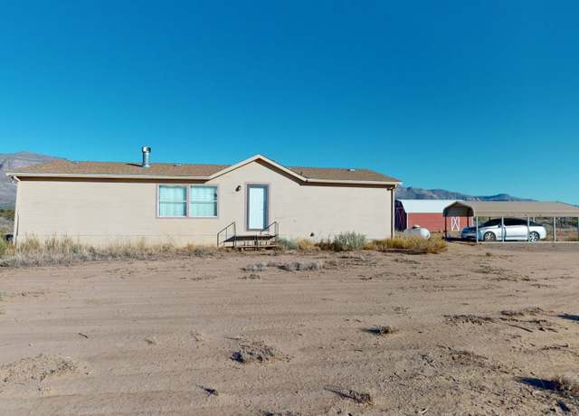 Property at 9 East Rd, Alamogordo, NM 88310, 3 beds, 2 baths