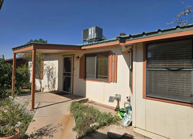 Property at 10 Malpais Ave, La Luz, NM 88337, 2 beds, 1 bath