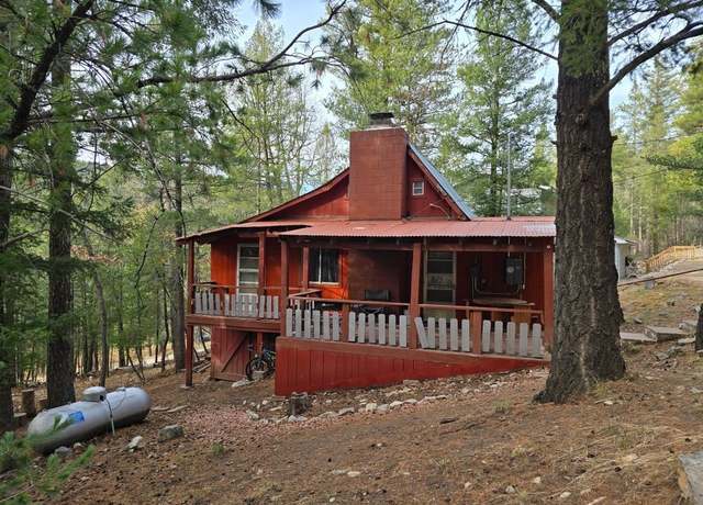 Property at 2 Mountain View Ln, Cloudcroft, NM 88317, 1 bed, 1 bath