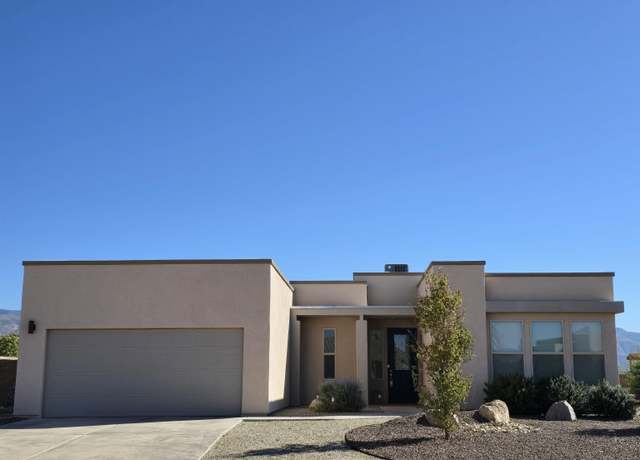 Property at 3508 Tesuque Dr, Alamogordo, NM 88310, 2.5 baths