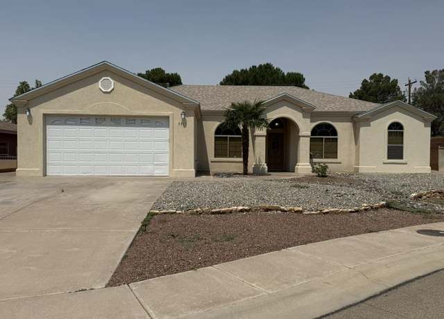 Property at 3911 Wood LP Loop, Alamogordo, NM 88310, 4 beds, 2 baths