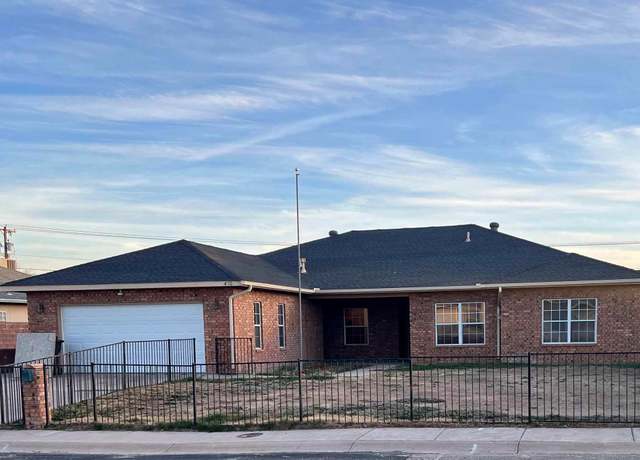Property at 430 Cottonwood Dr, Alamogordo, NM 88310, 5 beds, 3 baths