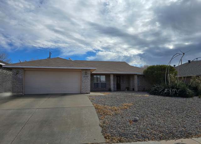 Property at 3628 Driftwood Ave, Alamogordo, NM 88310, 4 beds, 2.5 baths