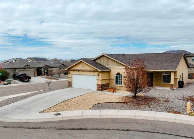 Property at 431 Panhandle Ct, Alamogordo, NM 88310, 4 beds, 2 baths