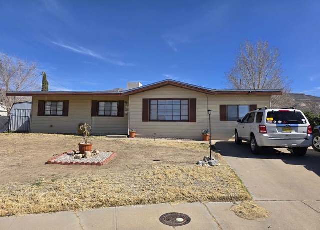 Property at 2410 Rolland Ct, Alamogordo, NM 88310, 3 beds, 1.75 baths