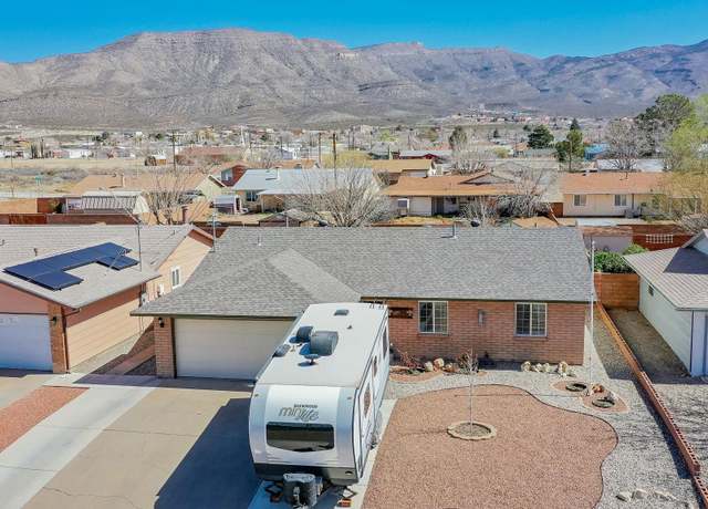 Property at 2408 Iowa Ave, Alamogordo, NM 88310, 3 beds, 2 baths
