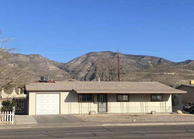 Property at 506 Scenic Dr, Alamogordo, NM 88310, 3 beds, 2 baths