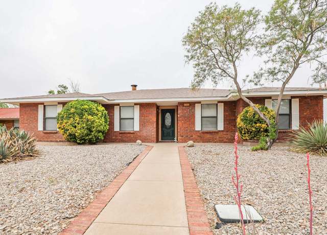 Property at 215 Shadow Mountain Dr, Alamogordo, NM 88310, 3 beds, 2 baths