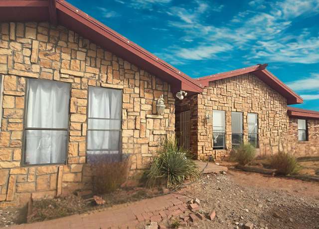 Property at 1500 S Scenic Dr, Alamogordo, NM 88310, 3 beds, 4 baths