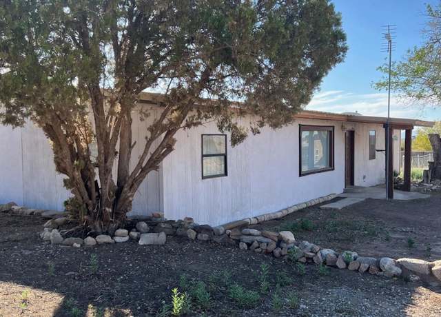 Property at 992 Canyon Pl, Alamogordo, NM 88310, 4 beds, 1.75 baths