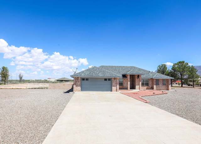 Property at 40 Meadowland Rd, Alamogordo, NM 88310, 4 beds, 2 baths