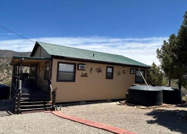Property at 127 Sue Layne, Cloudcroft, NM 88317, 2 beds, 1 bath