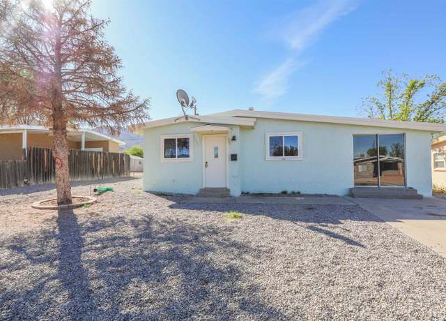 Property at 1304 Ridgecrest Ct, Alamogordo, NM 88310, 3 beds, 1 bath